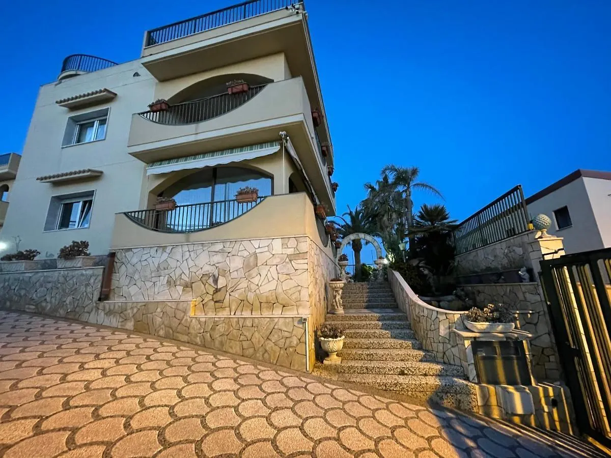B&B Villa Marinetti Gela Bed & Breakfast